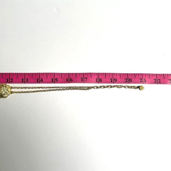 Talbots Large Pearl & Gold Fashion Statement Necklace - Picture 6 of 6